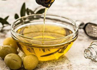 Uleiul de masline – beneficii in alimentatie si cosmetica